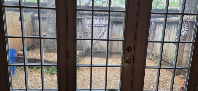 Building Photo - 5217 Arboles Dr