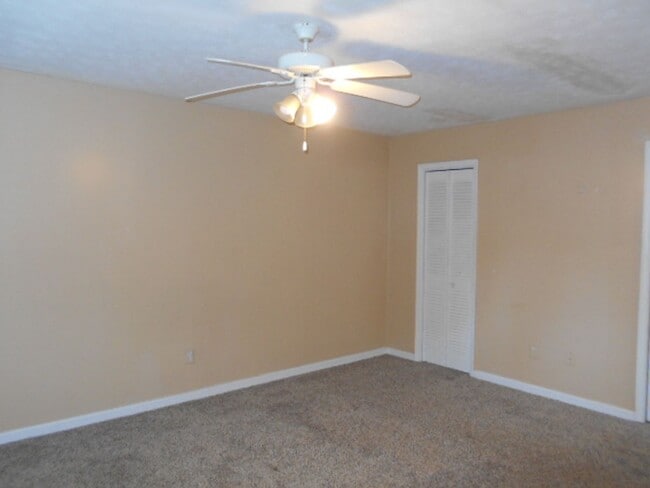 Building Photo - 6218 Blynn Dr