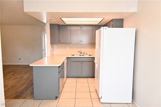 Building Photo - 2241 N Jones Blvd