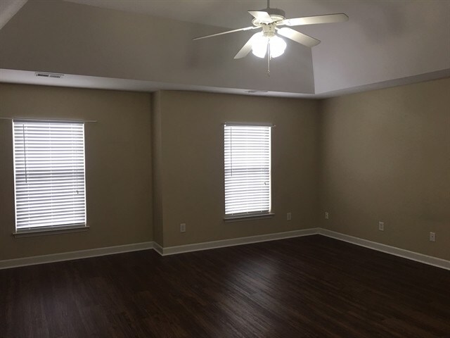 Building Photo - 4007 Braemar Ct