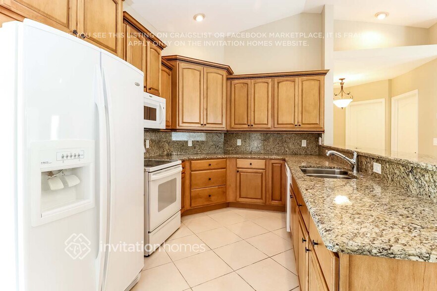 Building Photo - 707 Hartford Dr NW