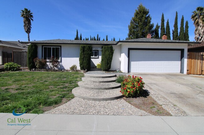 Primary Photo - $4095 - 4 Bed/2 Bath 1933 sqft single stor...