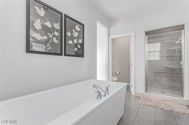 Building Photo - 3165 Via Como