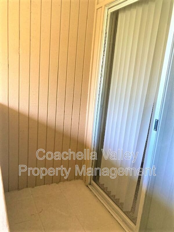 Building Photo - 2860 N Los Felices Rd