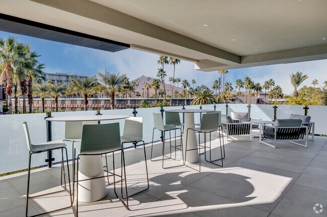 Viewing Balcony - Scottsdale on Main