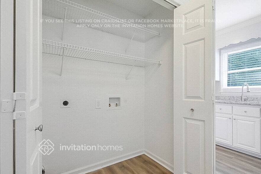 Building Photo - 4216 Willowdale Ct