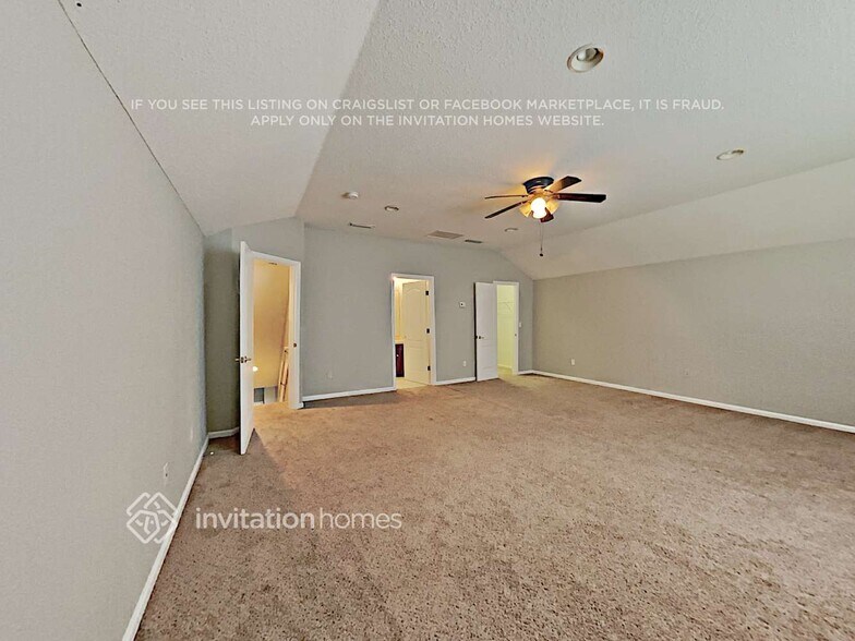 Building Photo - 904 E Terranova Way