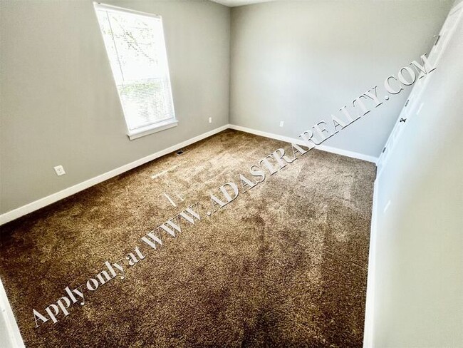 Building Photo - Beautiful Home in Independence-Available in JULY!!