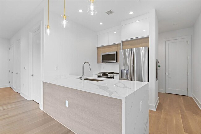 Building Photo - 6025 JFK Blvd E