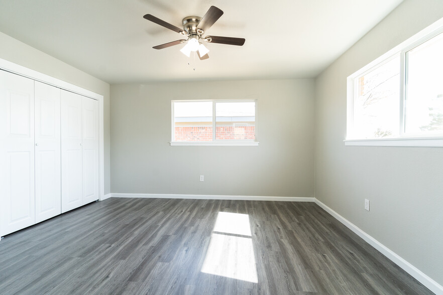 Master Bedroom - 4220 Wayside Ave