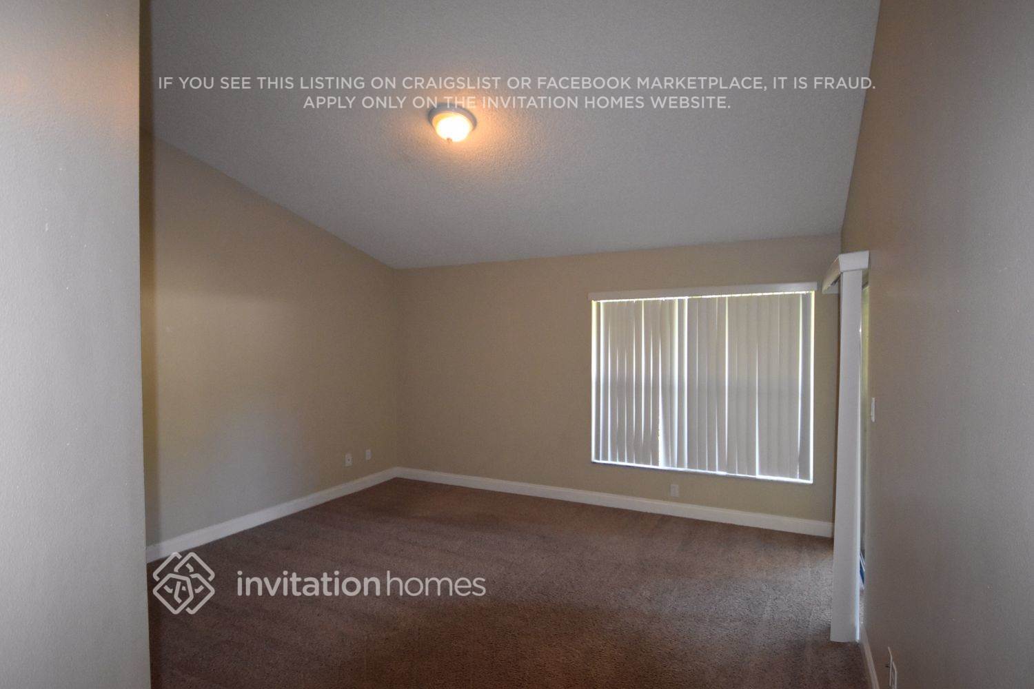 Building Photo - 412 Country Wood Cir