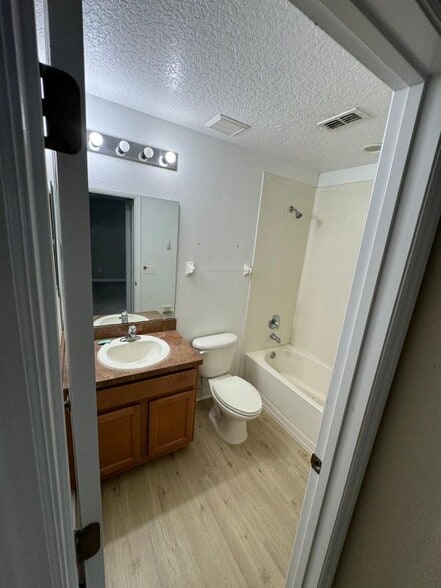 Building Photo - 13548 Tea Rose Way