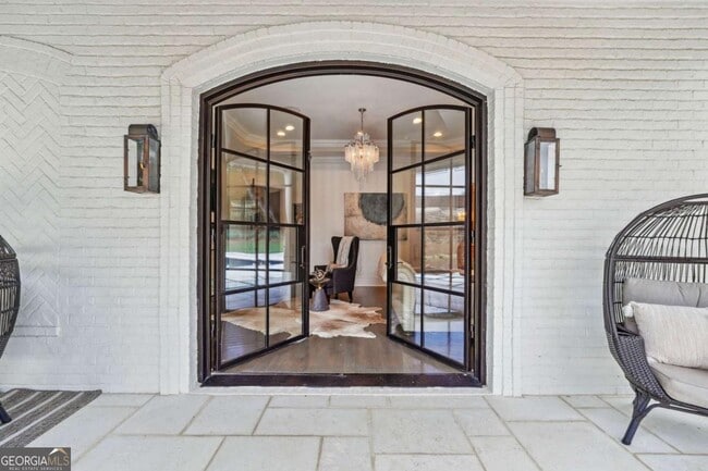 Building Photo - 2242 Shoal Creek Rd