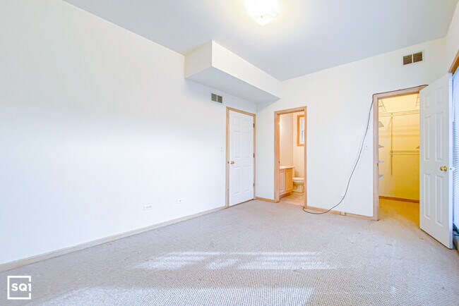 Building Photo - 1423 W Cortez St