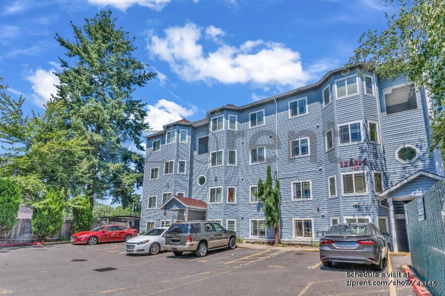 Primary Photo - 12239 SE Bush St