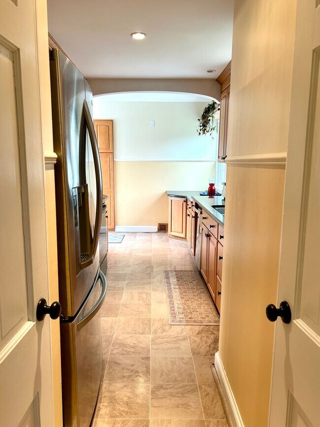 Building Photo - Brighton / Twelve Corners 3BR – Fully Furnished with Private Yard