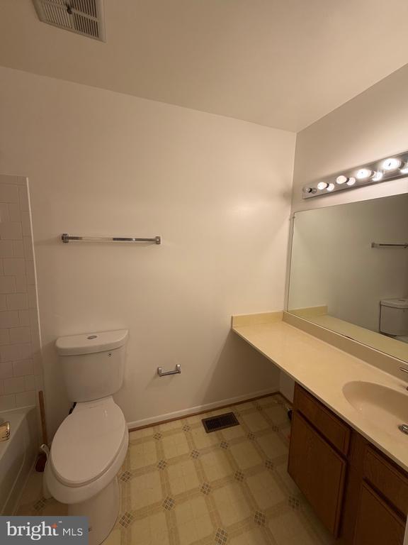 Building Photo - 4108 Peppertree Ln