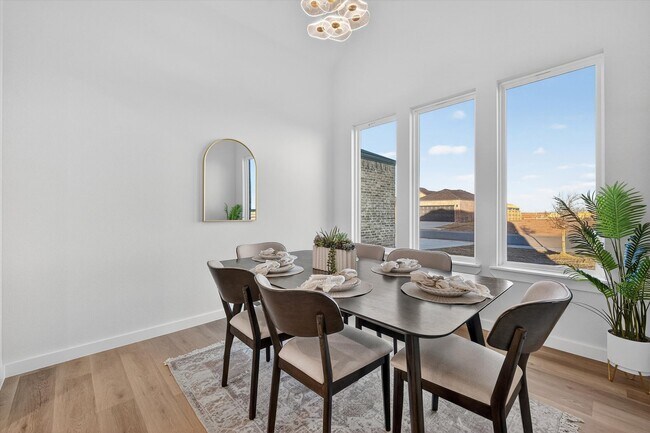 Building Photo - 1415 Farmhouse Ave