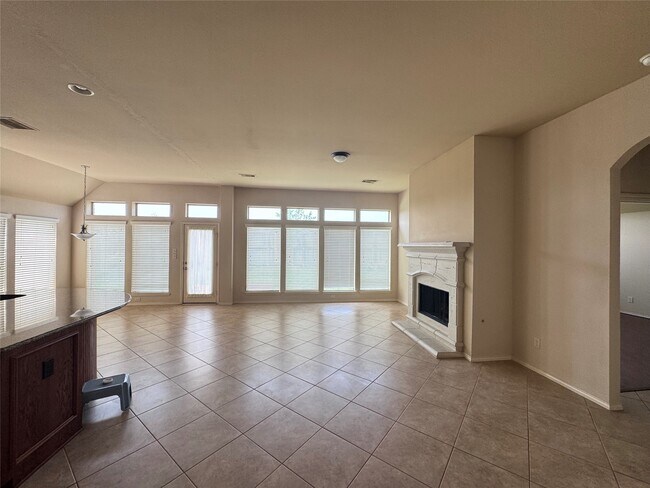 Building Photo - 22010 Rustic Canyon Ln