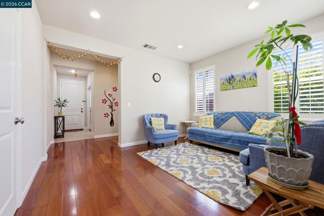Building Photo - 165 Paddington Ct