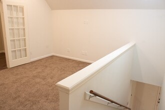 Building Photo - 13351 Park Ave