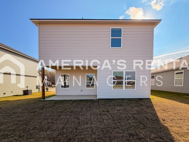 Building Photo - Spacious Two Story Home with Loft!