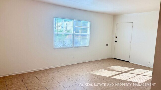 Building Photo - 1505 N 15th Ave