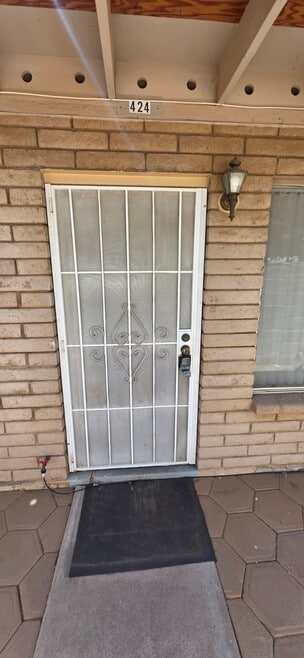 Building Photo - 24 N Mesa Dr