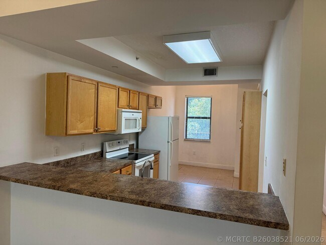 Building Photo - 6729 Coral Lake Dr