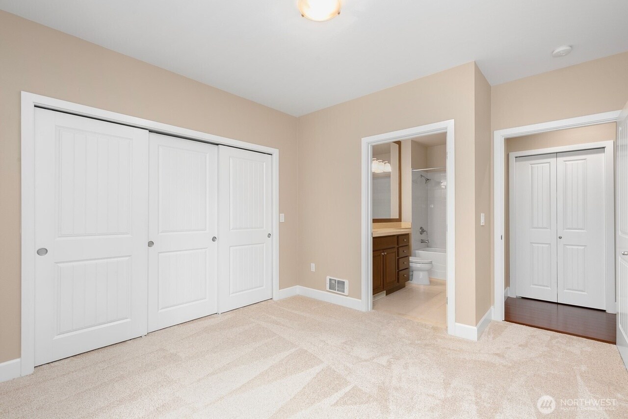 Building Photo - 8850 Redmond Woodinville Rd NE