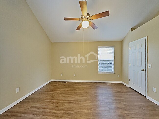 Building Photo - 111 Bennett Dr