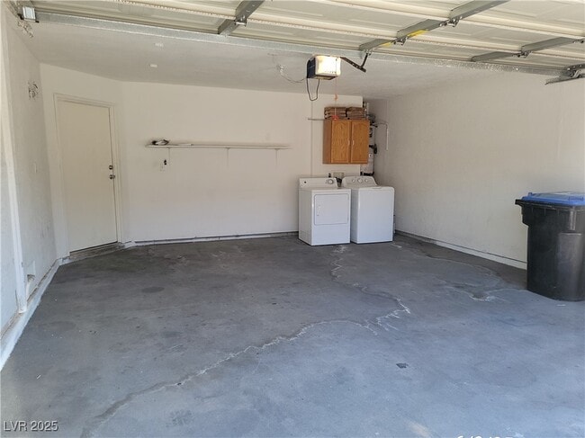 Building Photo - 2528 Sierra Bello Ave