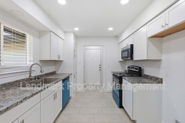 Building Photo - 4351 Altamesa Blvd