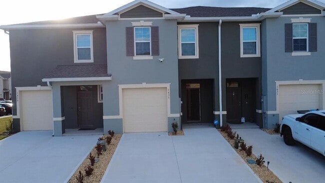 Building Photo - 1635 Thicket Ave