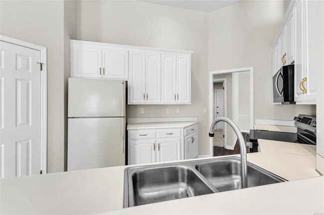 Building Photo - 7406 Mill Ridge Ct