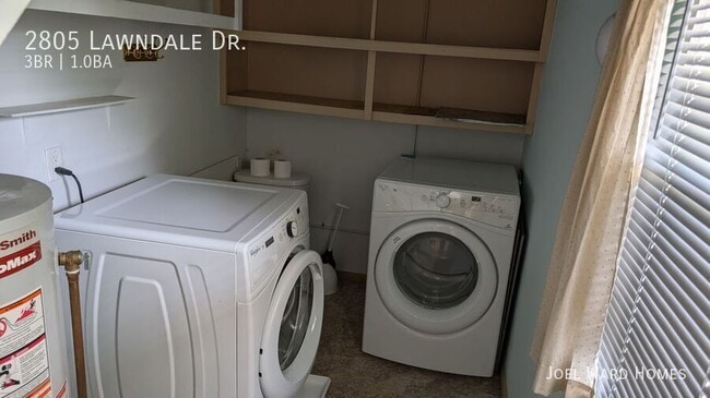 Building Photo - 2805 Lawndale Dr