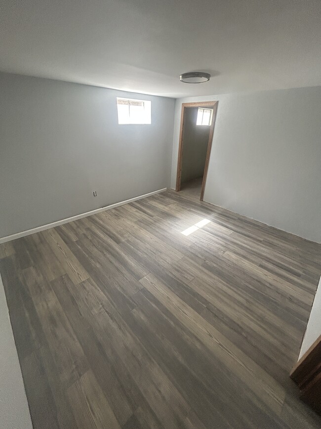 Building Photo - 831 Tilbury Dr