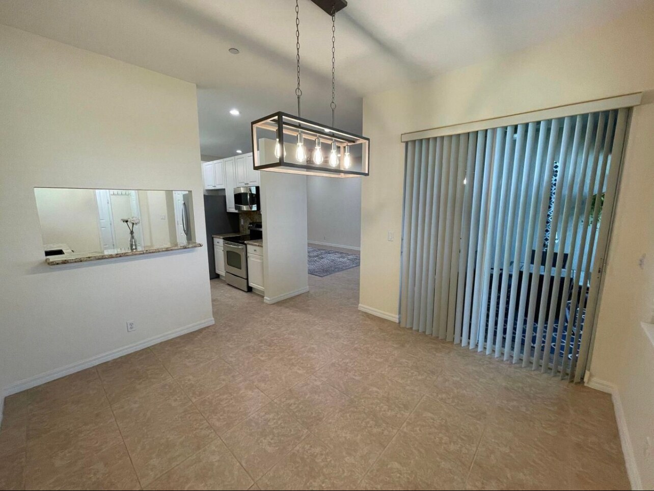 Building Photo - 84 Nottingham Pl