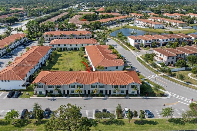 Building Photo - 5010 Genove Pl