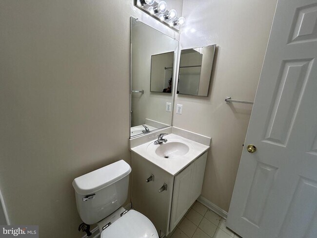 Building Photo - 10458 Damascus Park Ln