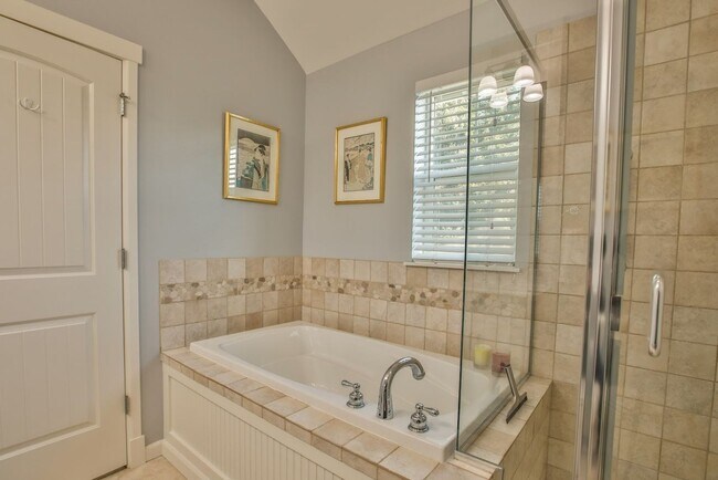 Building Photo - 1404 Portside Ct