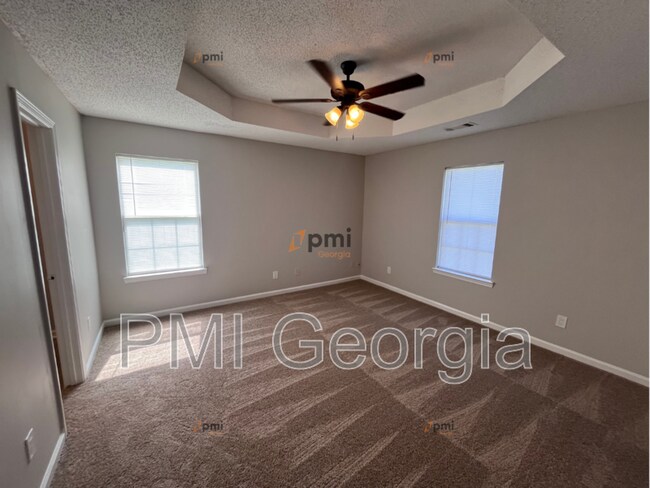 Building Photo - 6256 Serena Cv