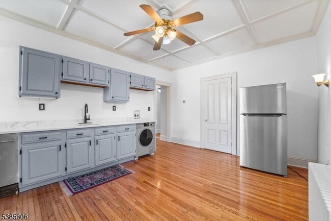 Building Photo - 810 Old York Rd