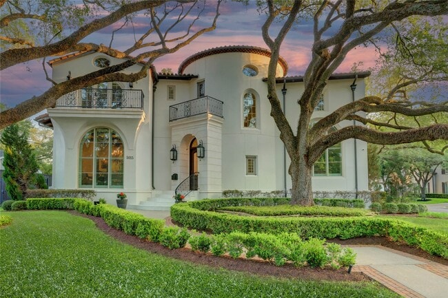 Building Photo - 5015 Jason St