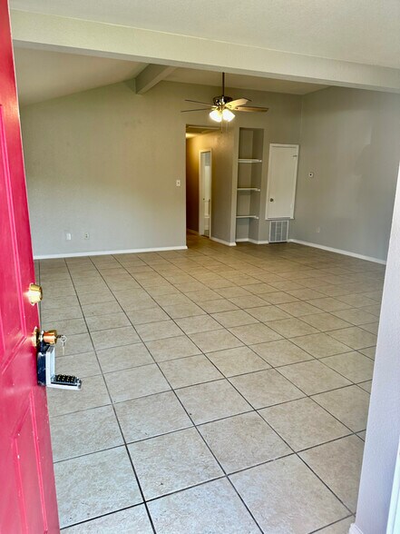 Building Photo - 13133 Independence Ave