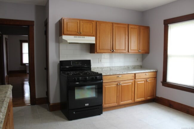 Building Photo - 45 Grandview Terrace
