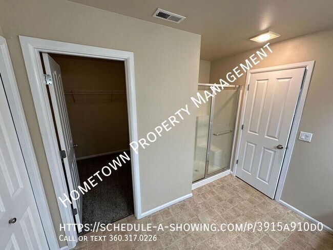 Building Photo - 5924 66th Ave SE