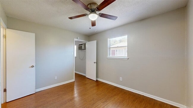 Building Photo - 500 Foch St