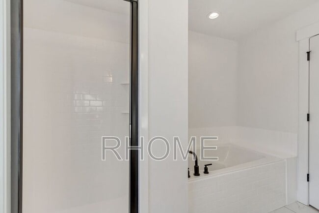 Building Photo - 10584 Canyon Villa Dr
