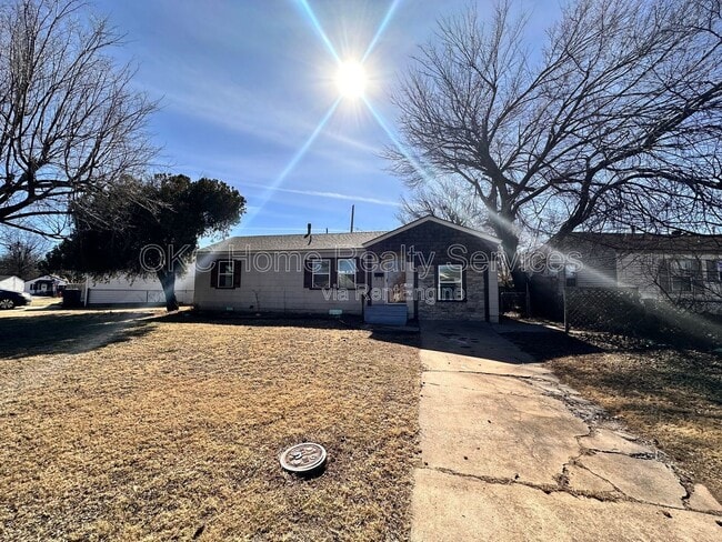 Building Photo - 312 Bolton Pl